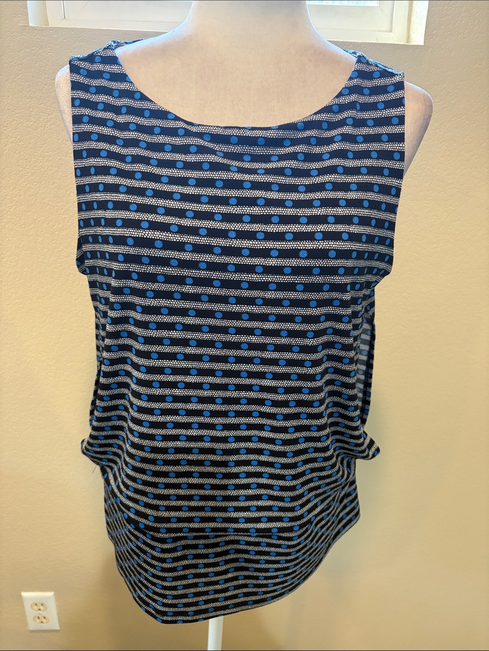 Sleeveless Black and Blue Striped Dot Shell Top with Side Slits-Size L